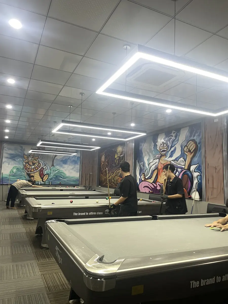 Thi công đèn LED thanh định hình quán bida